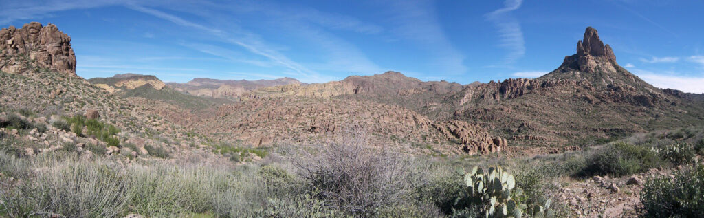 Picture of the Superstition Mountains in Arizona